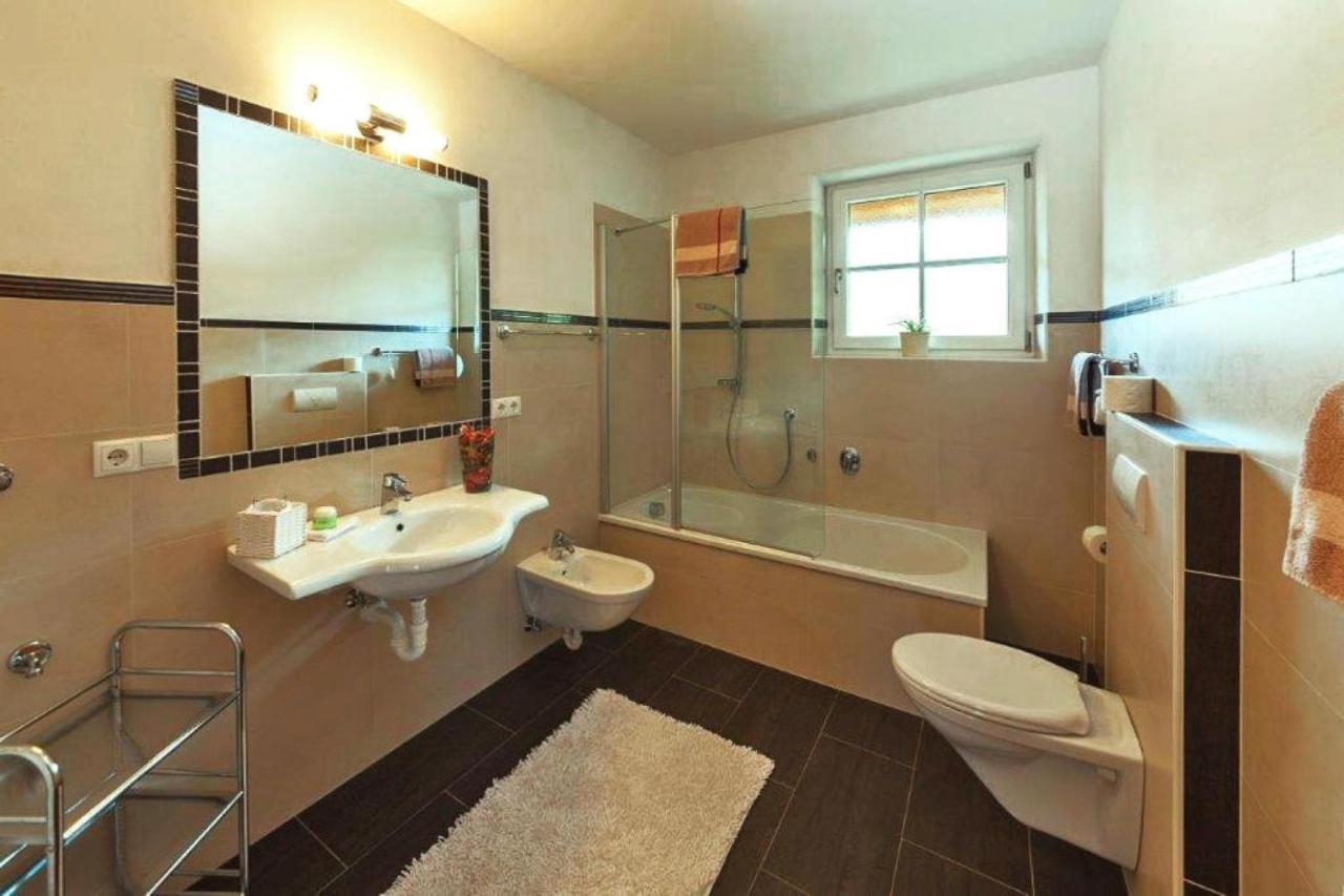 Apartment In Naz-Sciaves With Garden Natz-Schabs Екстериор снимка